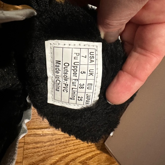 Winter boots - Picture 3 of 5